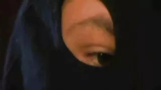 کلیئر ڈیمز ہو جاتا ہے اس فلم سیکس چینی کے منہ اور بلی بھاڑ میں جاؤ