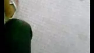 تمباکو نوشی سنہرے بالوں والی خوبصورتی ہے آخر میں ایک کٹر گروپ فیدیو سکسی عربی جنسی سیشن