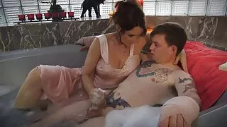 Threesome کے مہم جوئی کے ساتھ Robbye Bentley, Nella جے اور فیلم یکسی عربی بلی گلائیڈ