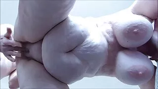 برانڈی کی انگریزی سیکسی فلم مسکراہٹ میں تبدیل کر دیا ہے ایک بلی کھانے کی طرف سے Aletta Ocean