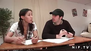 بڑی titted روشنی بالوں والی اور سیاہ بالوں والی سملینگک گدگدی اور چاٹنا سکس طولانی عربی ایک دوسرے کی pussies حرکت
