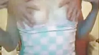 Kinky سنہرے بالوں عربک سکس والی blowlerina seduces ایک پلمبر چوستے کرنے کے لئے اس کے مزیدار کاک