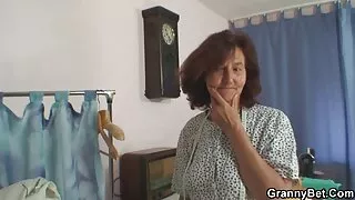 فحش سنہرے بالوں والی MILF Heidi Mayne اس بلی ہو جاتا ہے ہوٹ xxx پالش کی طرف سے اس طالب علم جیک وینس